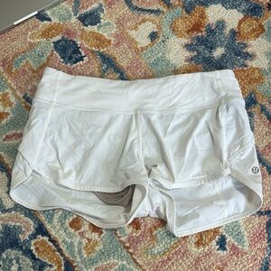 White Lululemonn Hotty Hot Shorts (no adjustment strap in shorts***)